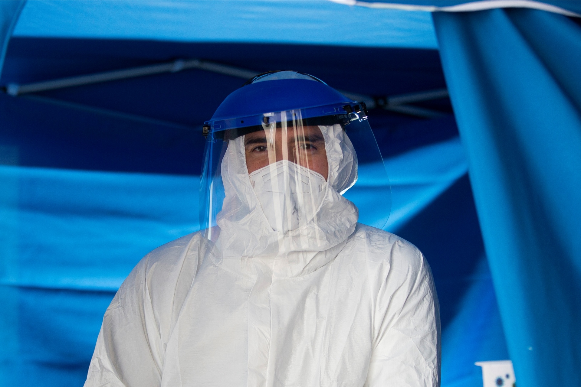Testperson am Coronatest