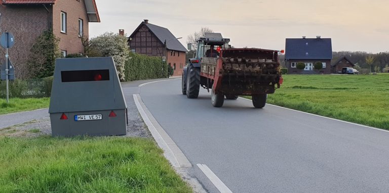 Der Super-Blitzer des Kreises Unna steht ab sofort an der Varnhöveler Straße in Werne.