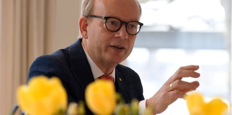 Andre Kuper (CDU), NRW-Landtagspräsident, spricht.