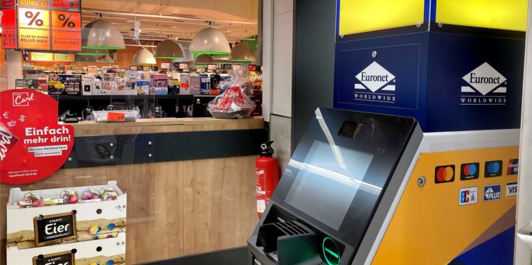 Im Kaufland gibt es nach der Attacke der Automatensprenger-Bande wieder einen neuen Geldautomaten, allerdings nicht mehr von der Stadtsparkasse Schwerte.