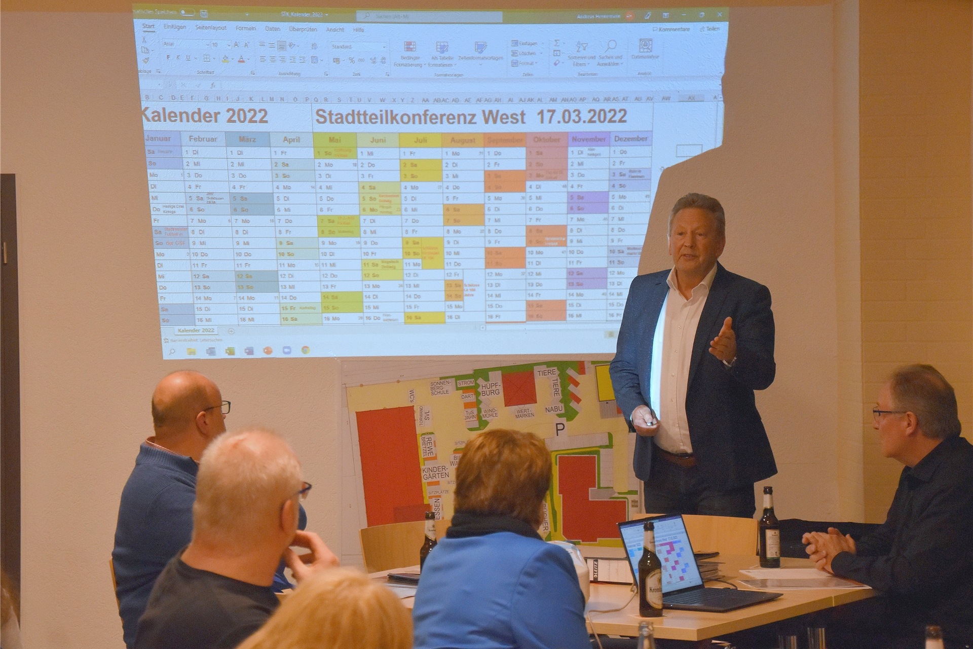 Andreas Hennemann (vorne) musste nun leider die Absage eines Events im Fröndenberger Westen verkünden.