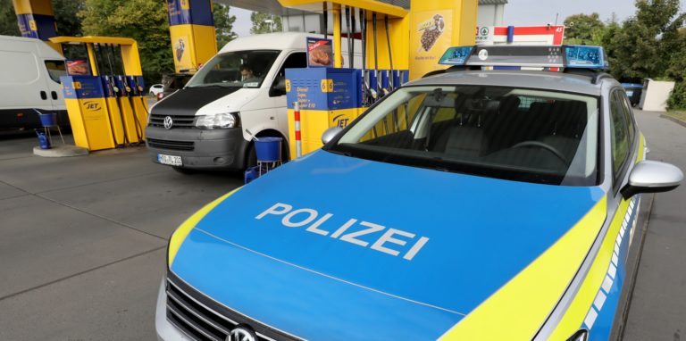 Die Kreispolizeibehörde Unna hat für das erste Quartal im Jahr 2022 einen Anstieg der Fälle von Tankbetrug festgestellt.