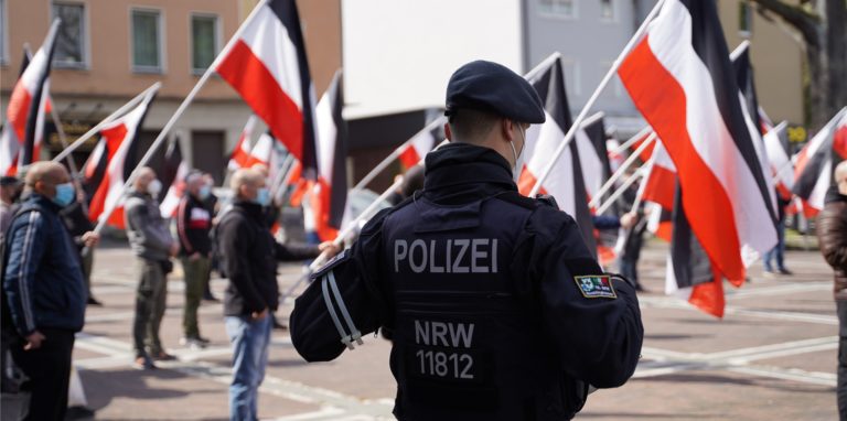 Polizei und Verfassungsschutz erwarten hunderte Neonazis am 1. Mai in Dortmund.