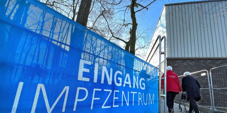 Die Impfstelle in Unna ist demnächst an einem Tag weniger in der Woche für Impf-Willige geöffnet.