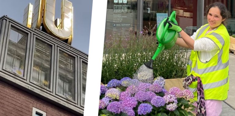 Lasst Blumen sprechen: Die neue Kunstausstellung im U-Turm strahlt bis auf den Vorplatz auf, wo bunte Blumenbeete die Gäste empfangen.