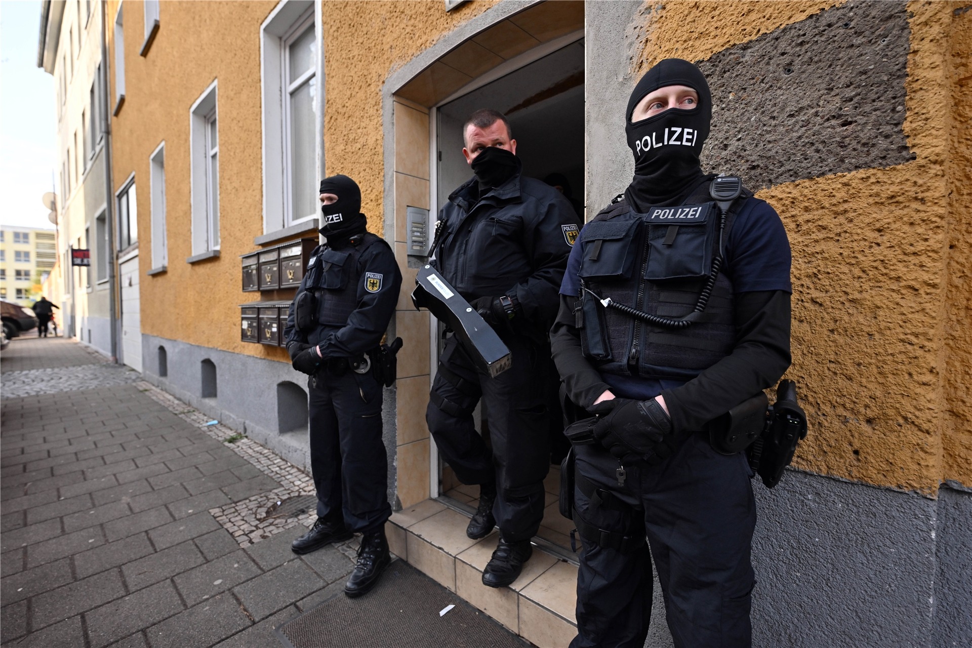In NRW findet eine großangelegte Razzia statt. (Symbolbild)