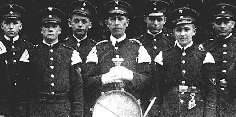 Die Gründungsväter: Im Jahr 1922 bestand der Spielmannszug noch ausschließlich aus Männern.