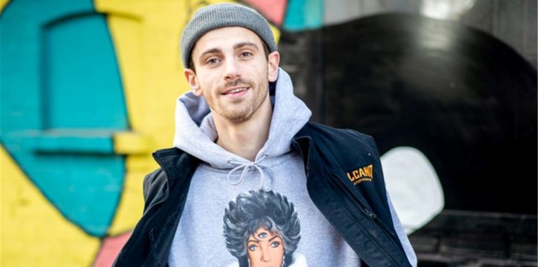 Fynn Kliemann ist Youtuber, Musiker und Geschäftsmann.