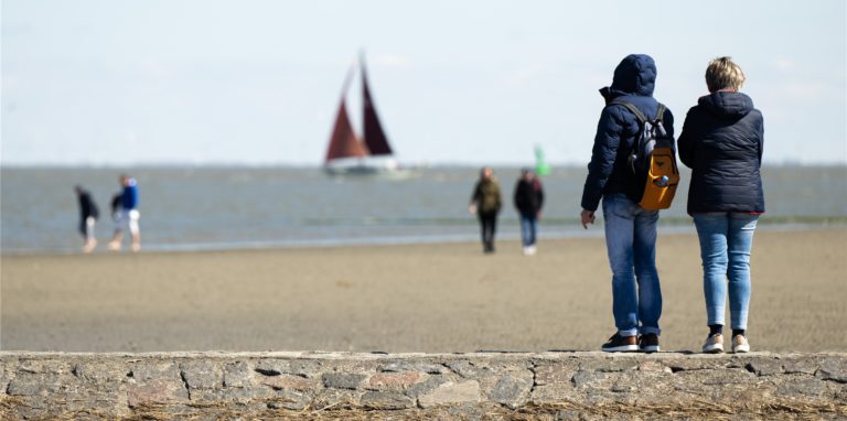 Mit dem 9-Euro-Ticket von Dortmund an den Strand? Das geht sogar in unter sechs Stunden.