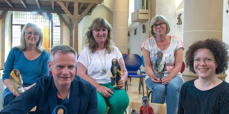 Freuen sich auf den Auftakt der Kinderkirche: Jolanta Szymanski (Kitaleitung St. Josef), Gemeindereferent Heiner Redeker, Andrea Staubach (Kitaleitung Christ-König), Margit Schlürmann (Kitaleitung St. Marien) und Anke Schulze-Syper (Kita-Leitung Herz Jesu, v.l.).