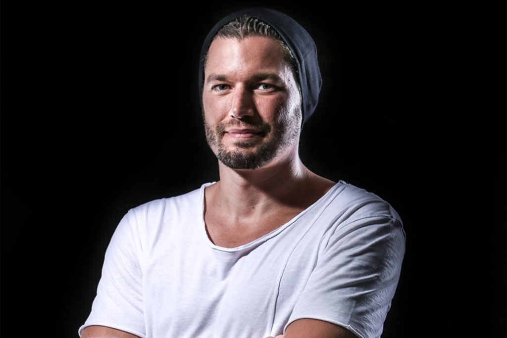Michael Meier lädt wieder viele gute Musiker zur Jammin’Lounge ein. Michael Meier lädt wieder viele gute Musiker zur Jammin’Lounge ein.