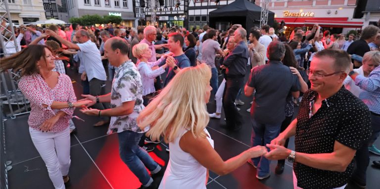 Am 18. Juni ist wieder die Tanzparty auf dem Alten Markt in Unna. Aufgelegt wird alles, was das Herz begehrt.