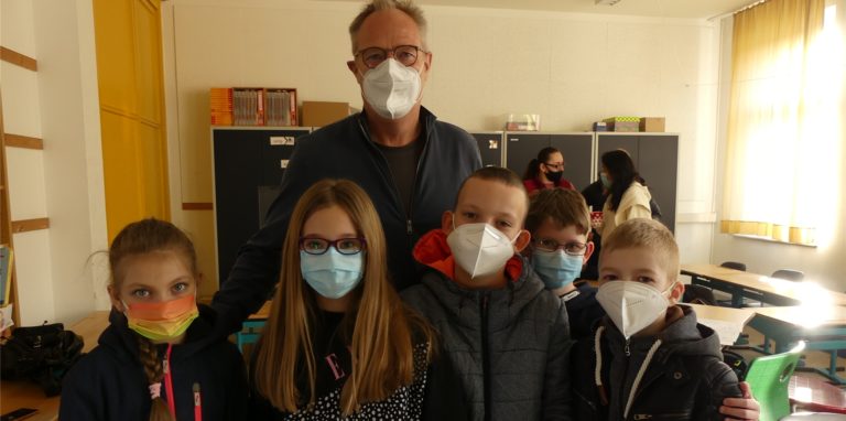 Wie geht es ukrainischen Kindern an Schwerter Schulen? Das Thema wurde im Schulausschuss besprochen. Schulleiter Dirk Schnitzler erzählte vom Schulalltag an der ASS. Hier gibt es sogar ein Patensystem.