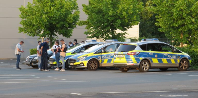 Insgesamt nahm die Polizei fünf Täter fest.