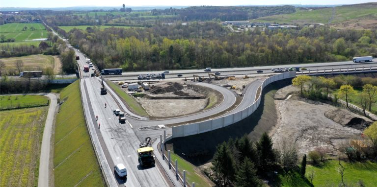 Die Bauarbeiten für eine Anschlussstelle der A2 Lünen-Süd sollen bald beendet sein. Es gab jedoch eine Verzögerung des Projekts.
