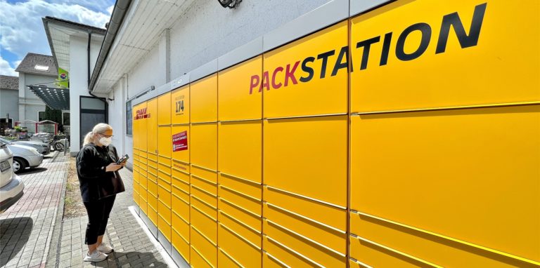 Die Packstation auf dem Rewe-Parkplatz in Frödenberg-Langschede fällt durch eine Besonderheit auf.