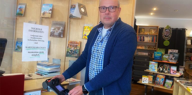 Seit Dienstagvormittag ist die Kartenzahlung in vielen Supermarkt- und Drogeriemarkt-Ketten nicht mehr möglich.