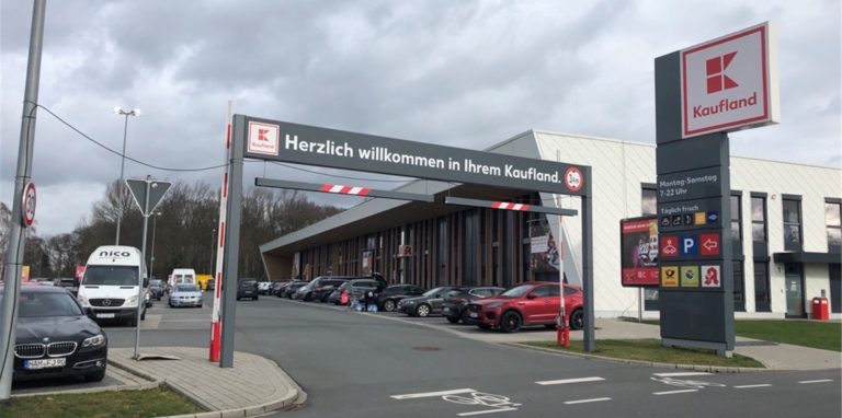 Der Kaufland-Markt in Bergkamen.Rünthe war das Ziel von Einbrechern: Sie wollten an das Geld aus einem Automaten.