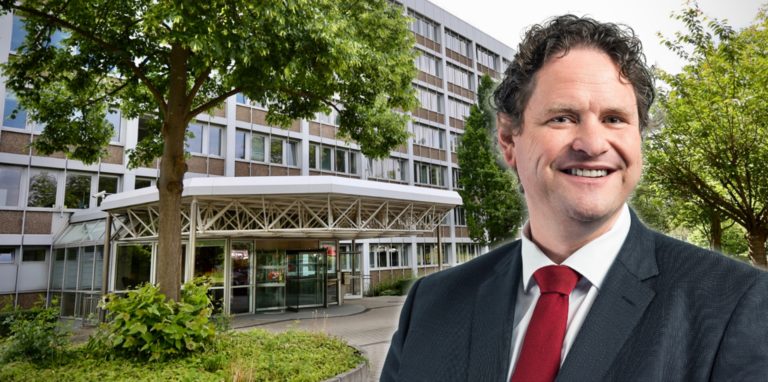 Abreißen und neu bauen oder besser sanieren? Für DSW21-Arbeitsdirektor Harald Kraus und seine Vorstandskollegen ist die Frage wieder völlig offen.