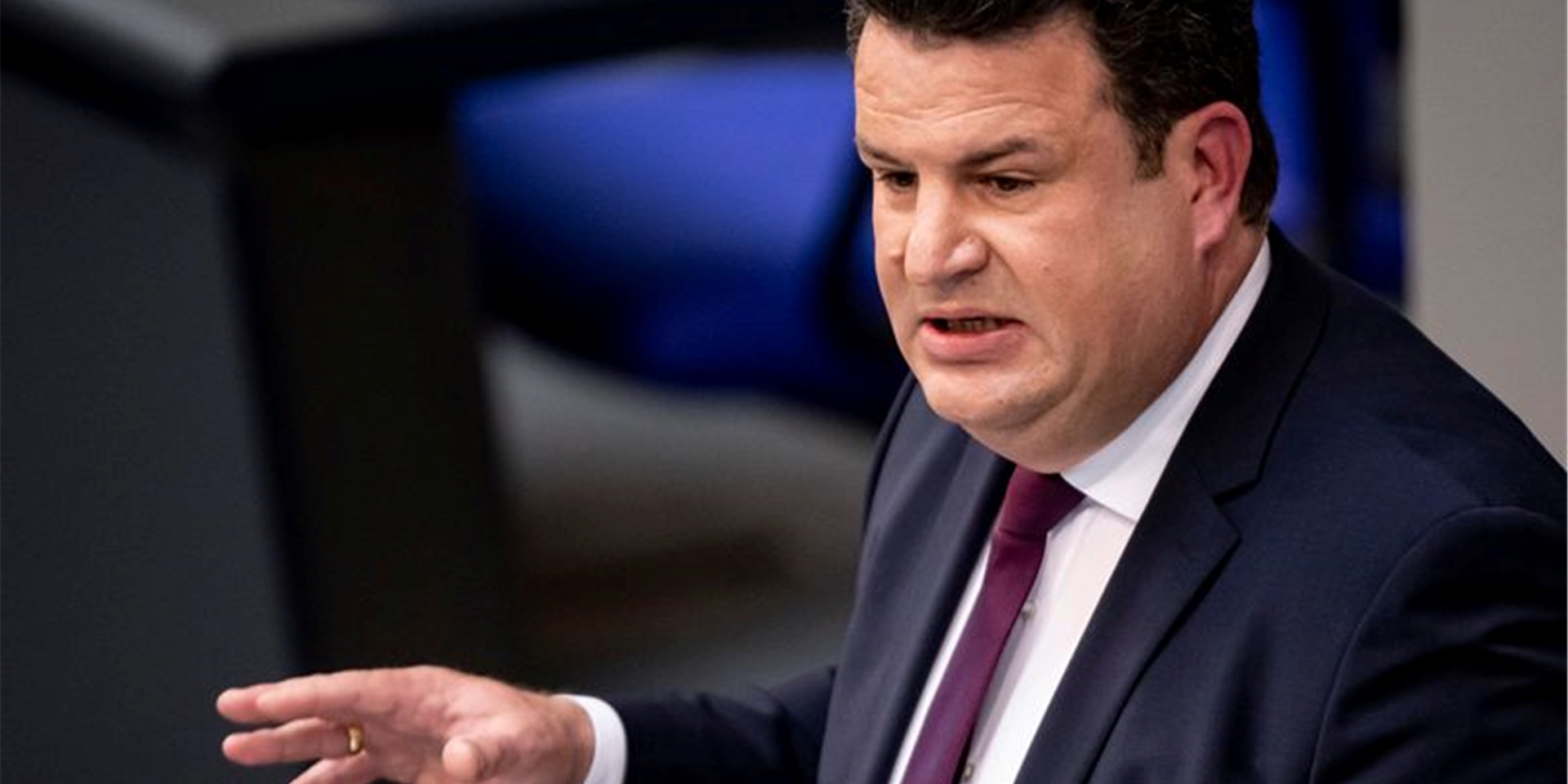 Bundesarbeitsminister Hubertus Heil (SPD) spricht zum Tagesordnungspunkt «Mindestlohn – geringfügige Beschäftigung» im Bundestag.