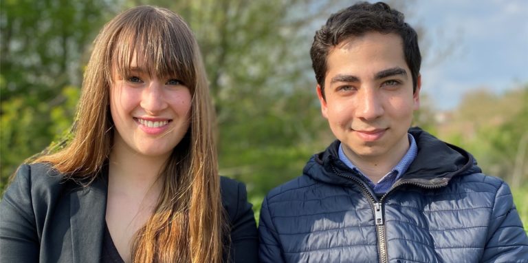 Die Vorsitzenden der Jusos Fröndenberg, Hannah Lessow und Fatih Asil, setzen sich dafür ein, dass ein Schülervertreter wieder einen festen Platz im Schulausschuss hat.