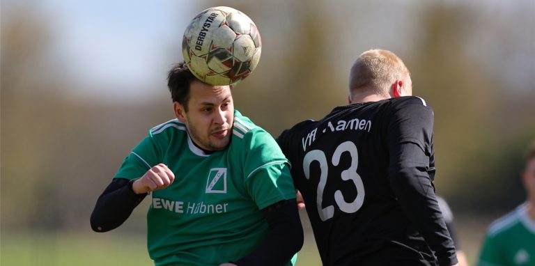 Fabrice Pestinger (l.) und GS Cappenberg gewannen gegen BR Billmerich und erreichten so die Relegation.