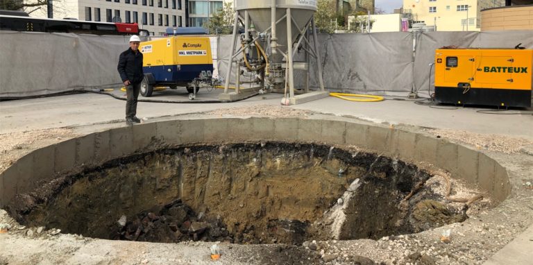 Arbeiten am Kanalnetz sind oft aufwendig und teuer. Unnas Stadtbetriebe hatten darüber hinaus zuletzt außergewöhnliche Projekte wie die Entflechtung des Kortelbachs von der Abwasserführung, für die sich eine Firma von Loch zu Loch unter der Stadt durchbohrte.