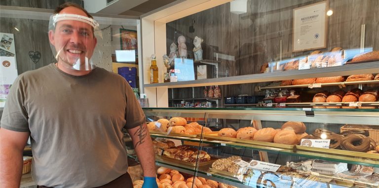 Auch bei Bäcker Jens Klein bekommt an Fronleichnam frische Brötchen in Fröndenberg.