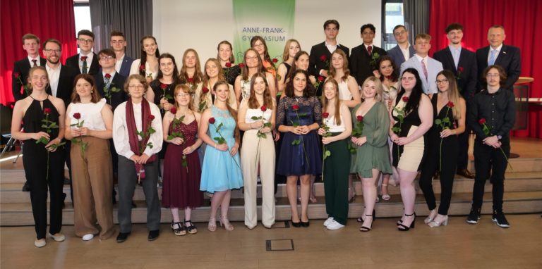 Schüler mit Rosen