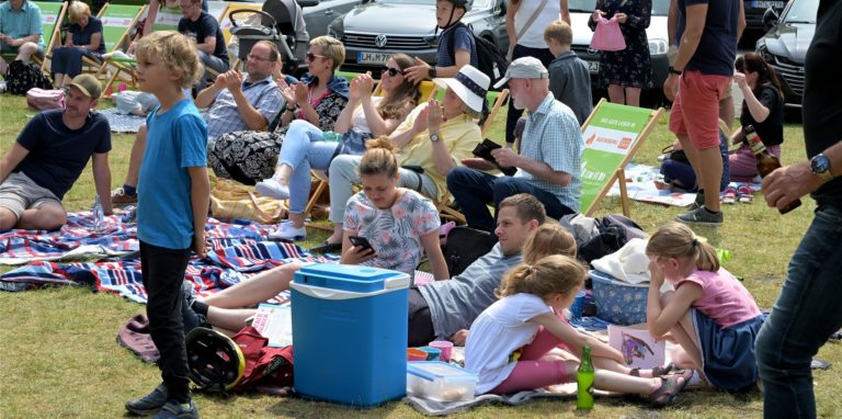 Das Picknick-Open-Air in Ascheberg lockte vor allem Familien und Kinder an.