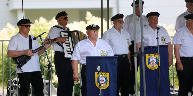 Der Chor der Marinekameradschaft Kamen/Bergkamen und fünf weitere Chöre bestreiten an diesem Sonntag (3. Juli) ein Musikfestival in Kamen.