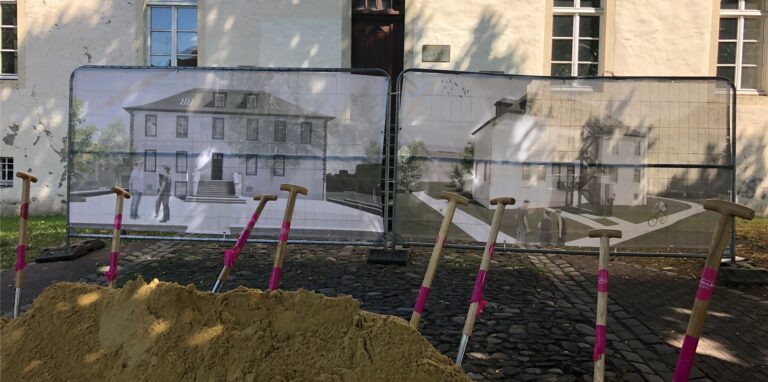 Bürgerzentrum. Doch es gibt Unwägbarkeiten, die den Zeitplan stören könnten.