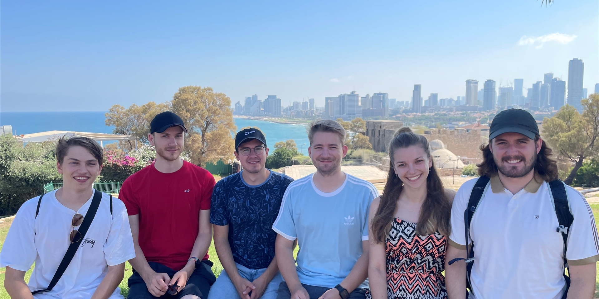 Erkundeten Israel (von rechts): Die Holzwickeder Lukas Kaldenbach, Melina Valerius, Marcal Zilian, Daniel Kampa und Noah Valerius