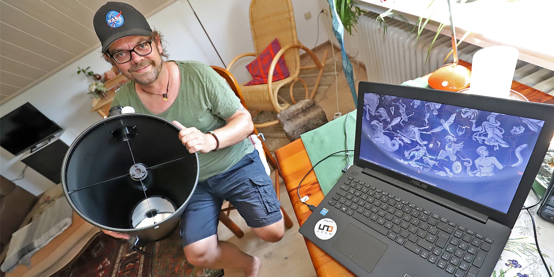 Astronom Markus Paul aus Fröndenberg kennt sich mit Phänomenen am Himmel bestens aus. Mit seinen Tipps sind Sternschnuppen besser zu sehen.