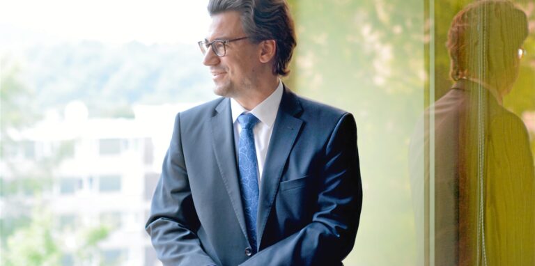Bergkamens Stadtkämmerer Marc Alexander Ulrich hat beim Land viel Geld für die Umgestaltung der Innenstadt beantragt. Ob er es in diesem Jahr bekommt, weiß er aber noch nicht.