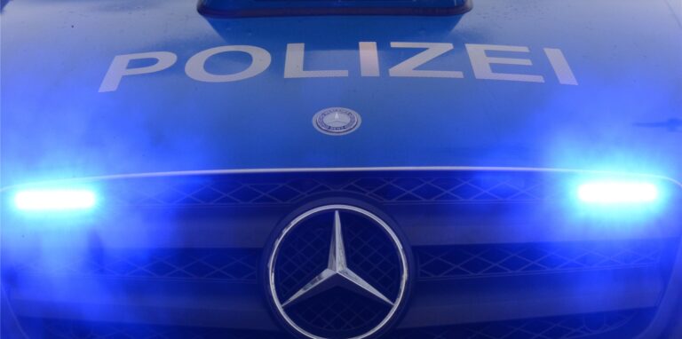 An der Silberkuhle in Schwerte hat es am Dienstagmorgen einen Autounfall gegeben.