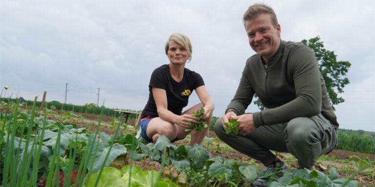 Katrin Westermann und Janfelix Müller planen eine neue Form der Lebensmittelproduktion in Unna: Solidarische Landwirtschaft.