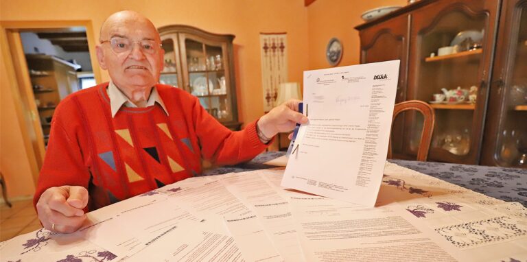 Wegen einer Kopfverletzung ist Prof. Dr. Roland Schneider aus Fröndenberg ins Krankenhaus gefahren.