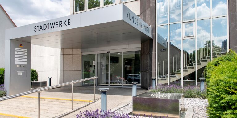 Stadtwerke-Kunden müssen sich derzeit darauf einstellen, dass Kundenberater schwer zu erreichen sind.
