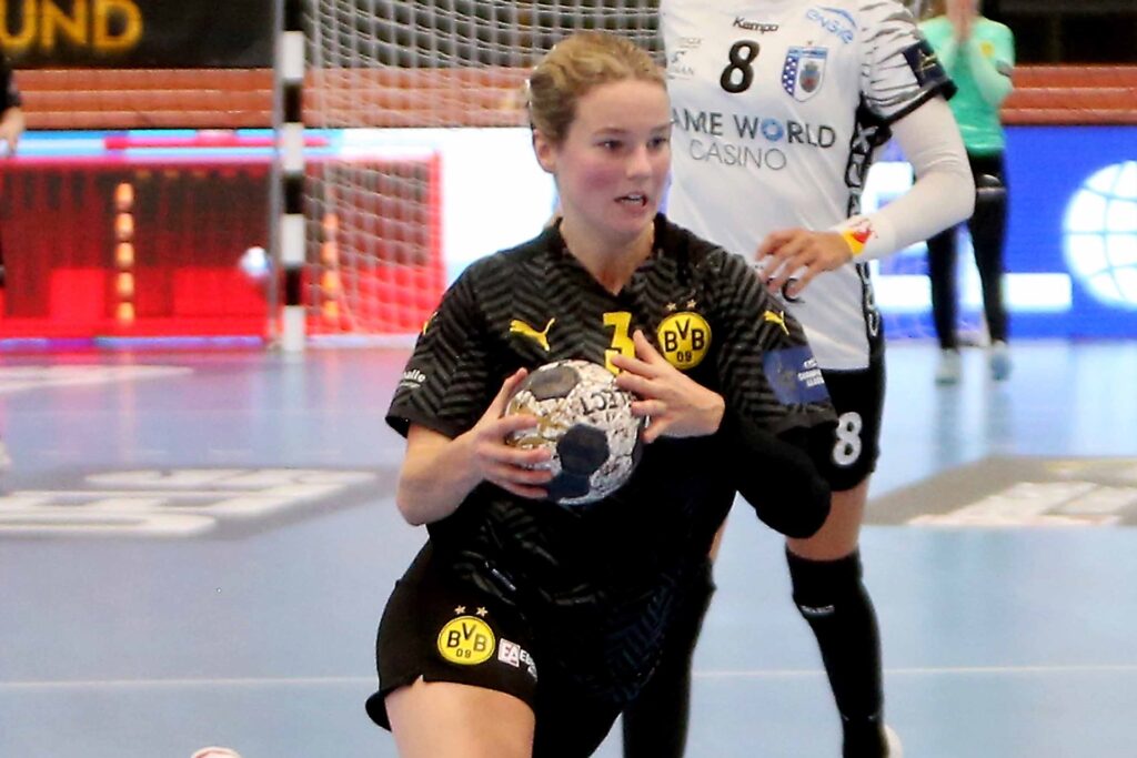 BVB-Spielerin Amelia Berger setzt zum Wurf an. BVB-Spielerin Amelia Berger setzt zum Wurf an.