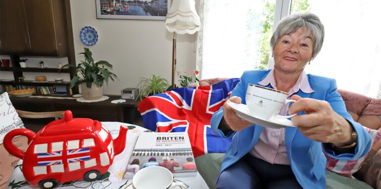 Marie-Luise Wehlack ist der verstorbenen Königin Elizabeth II. näher gekommen als die meisten anderen Holzwickeder. An die Erlebnisse mit der Queen denkt sie gerne zurück.