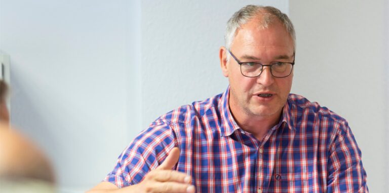 Ralf Plogmann ist Vorstand des Caritasverbandes für den Kreis Unna.