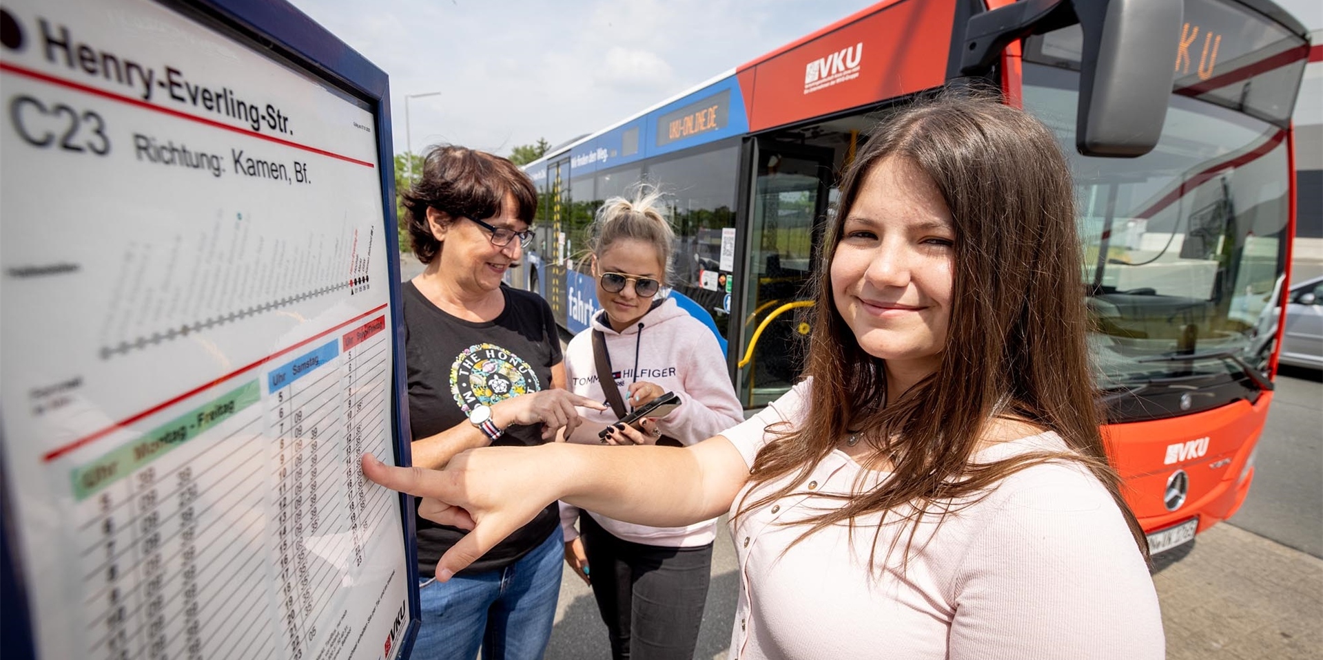 Junge Fahrgäste unter 15 Jahren können zum Weltkindertag in ganz NRW kostenlos Bus und Bahn nutzen.