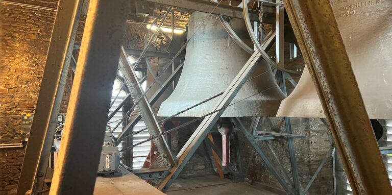 Die Glocke 1 „Frieden“ hat einen Schaden. Den Riss kann man auf diesem Bild aber nicht erkennen.