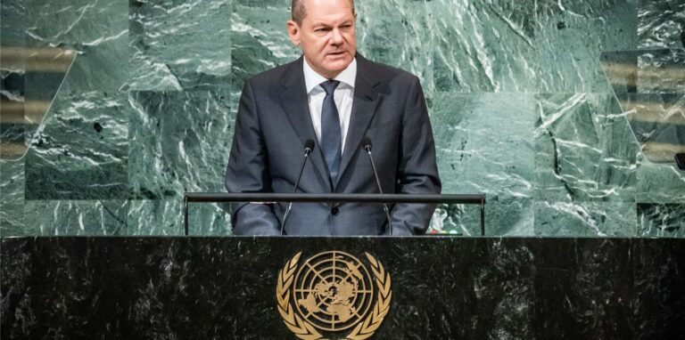 Bundeskanzler Olaf Scholz (SPD) spricht vor den Delegierten in der Generaldebatte bei der 77. Generalversammlung der UN. Hauptthema der Vollversammlung ist der russische Angriffskrieg in der Ukraine.