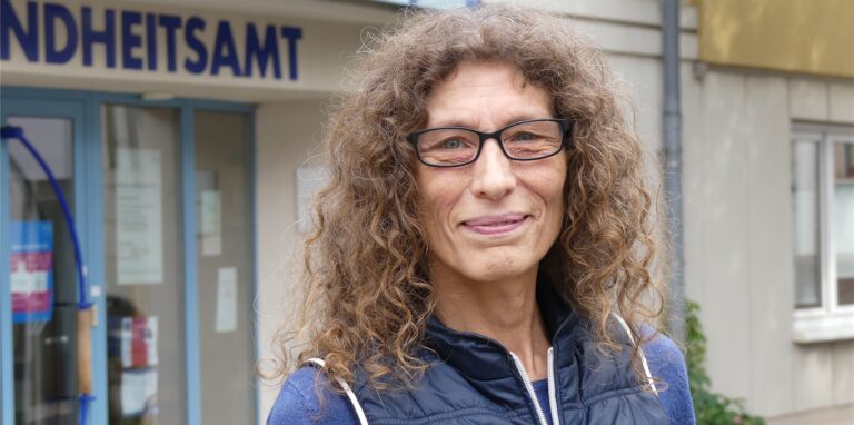 Cornelia Sander möchte eine Selbsthilfegruppe für Menschen mit chronischen Krankheiten gründen. Die Schwerterin leidet selbst seit vielen Jahren unter Schmerzen.