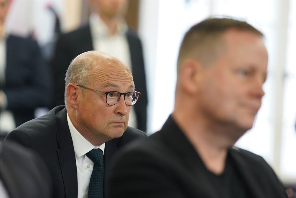 Rolf Buch (l), Vorstandsvorsitzender Vonovia AG Rolf Buch (l), Vorstandsvorsitzender Vonovia AG