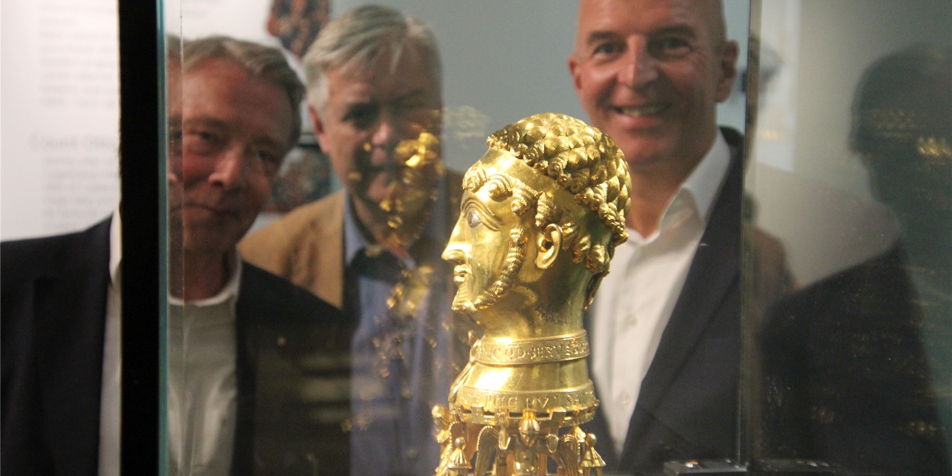 Kinder widmen sich künstlerisch der Barbarossa-Ausstellung auf dem Schloss