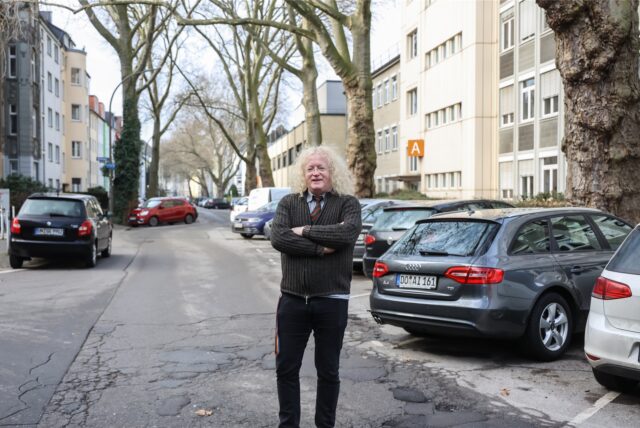 Bezirksbürgermeister Friedrich Fuß im Kreuzviertel: „Höchste Zeit für eine Neugestaltung.“