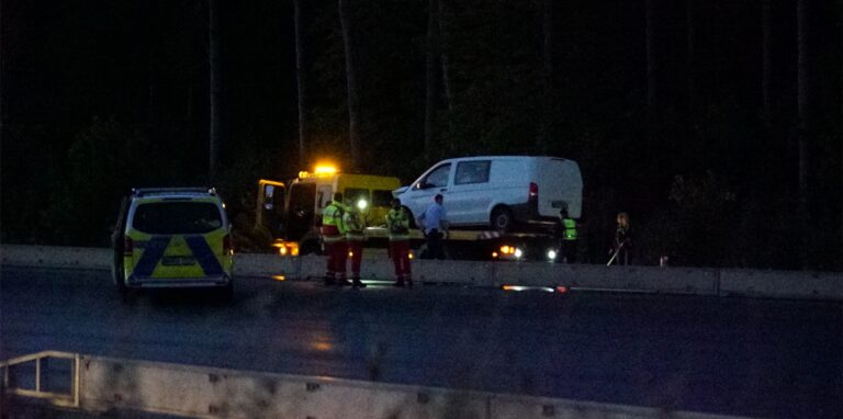 Einen Verkehrsunfall hat es am Samstagabend auf der Bundesstraße 1 in Dortmund gegeben.